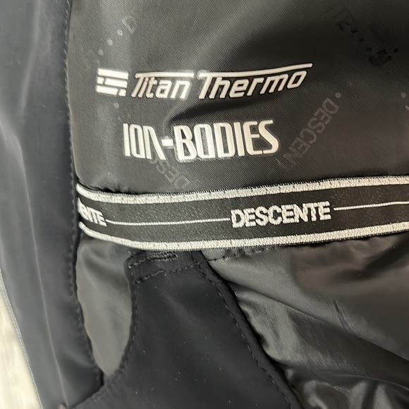 Descente designer ski jacket size US16 - Picture 11 of 16